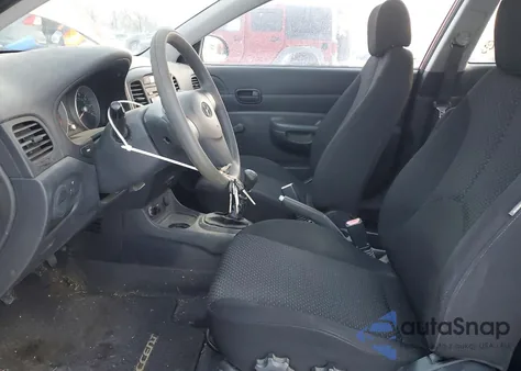 2008 Hyundai Accent Gs z USA, uszkodzony, nr VIN KMHCM36C78U096262